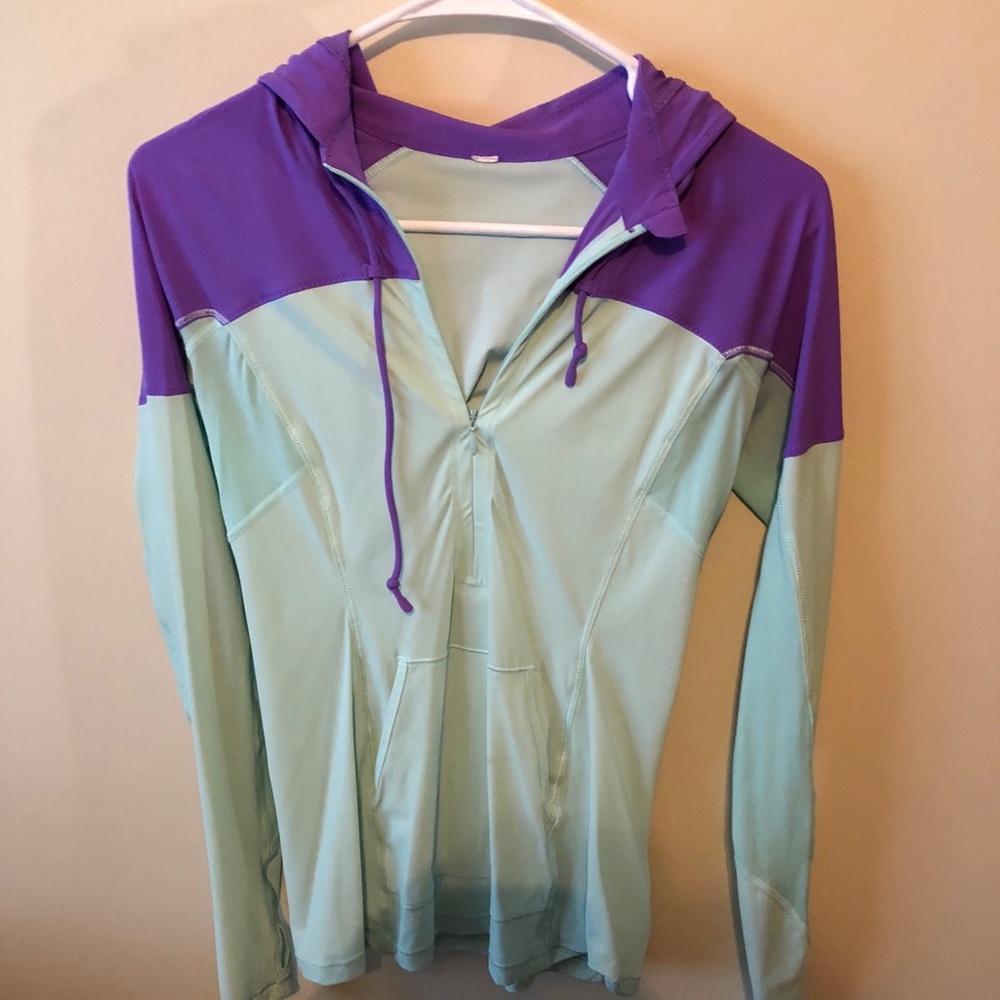 Lululemon light windbreaker pullover sz 4